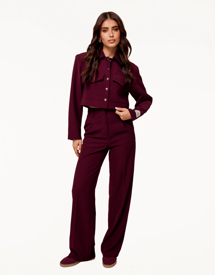 Aubergine Studio Cropped - Jasje