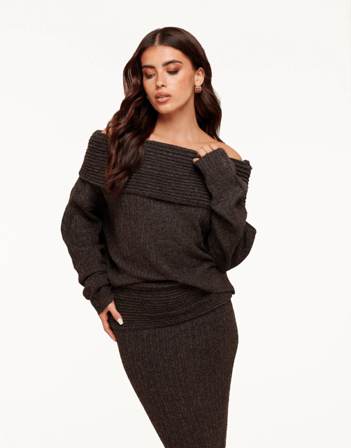 Donkerbruine Stevige Gebreide Off Shoulder - Trui