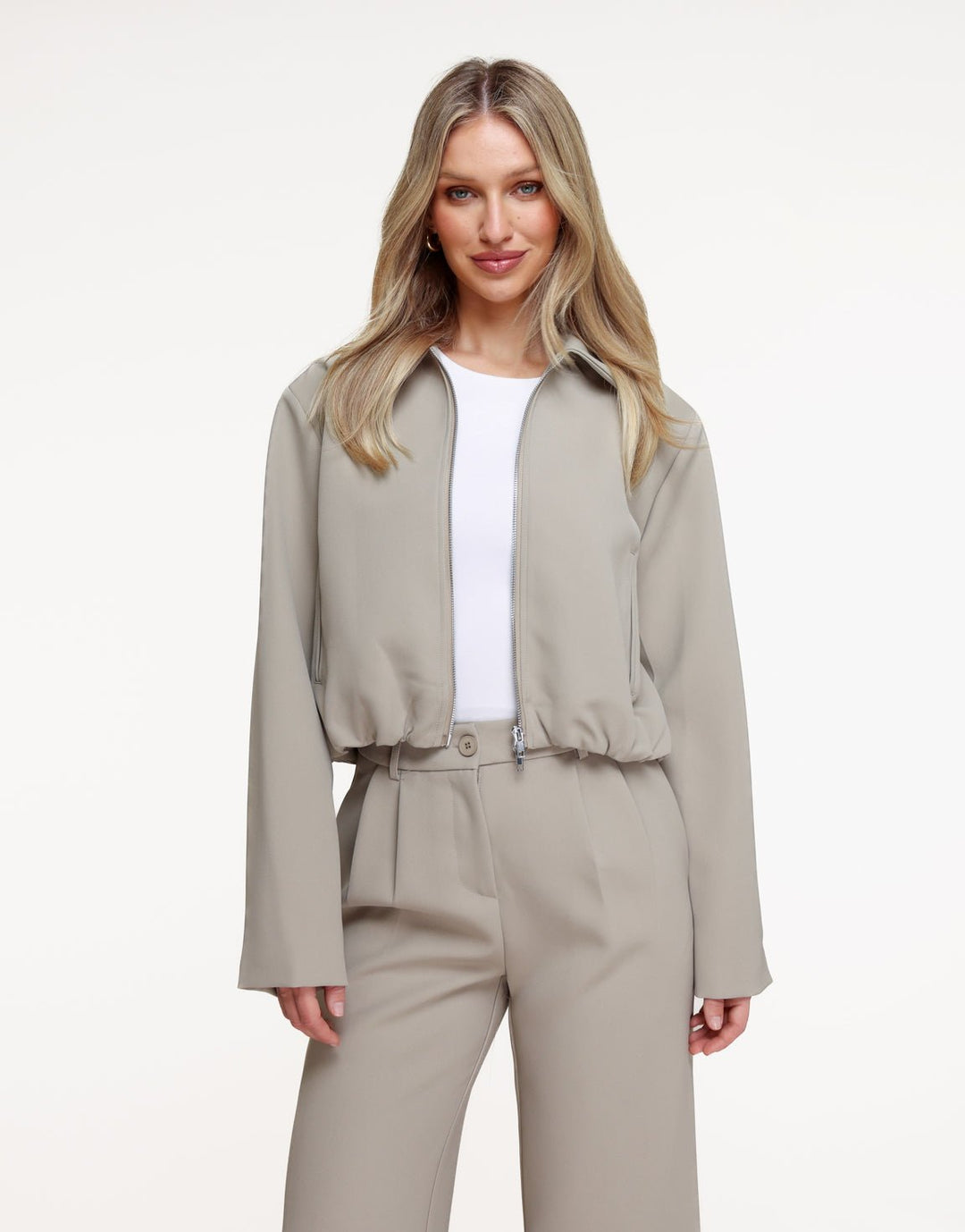Taupe Premium Achterkant Detail Jas- Set